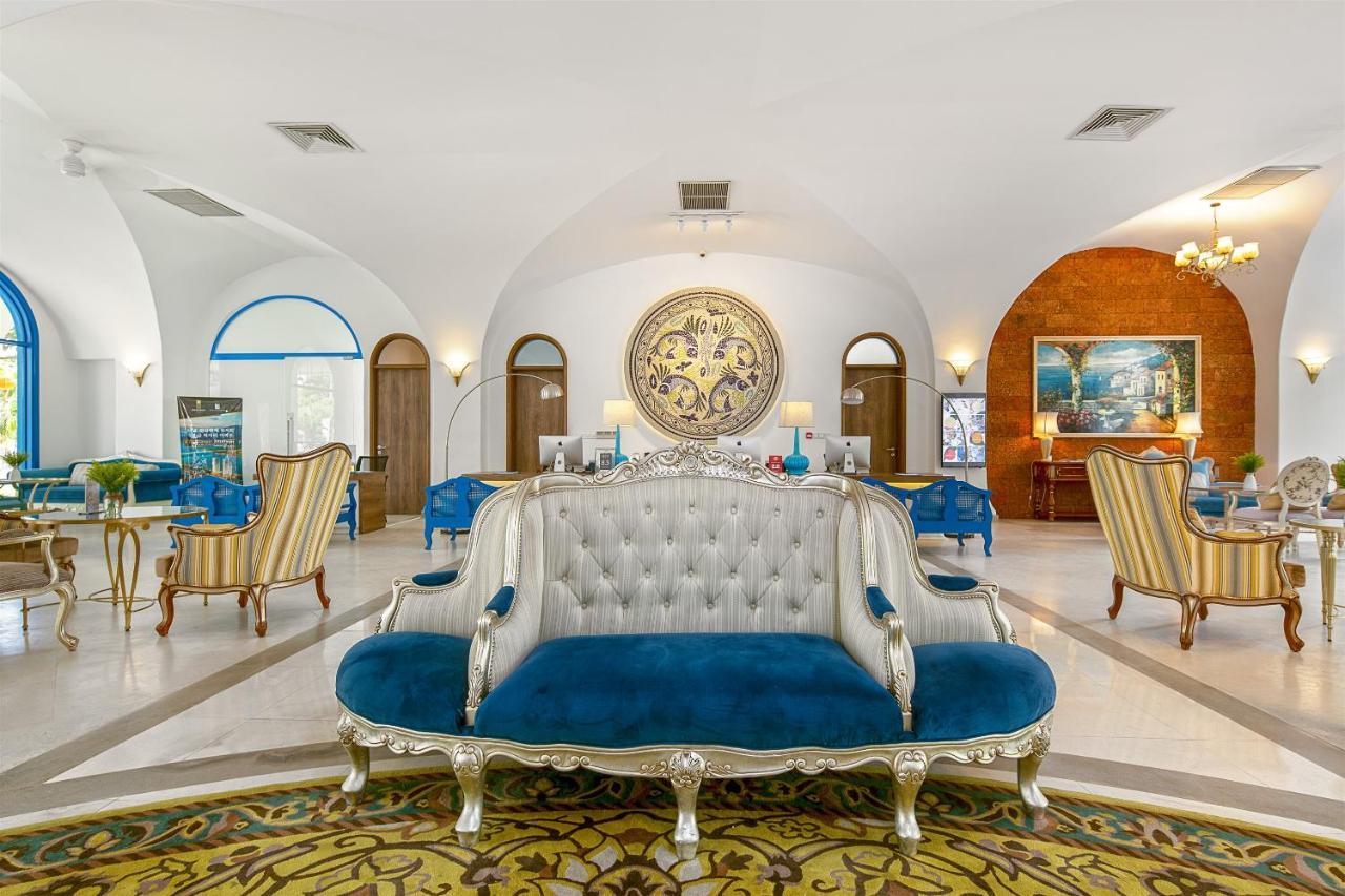 Risemount Premier Resort Da Nang Exterior photo