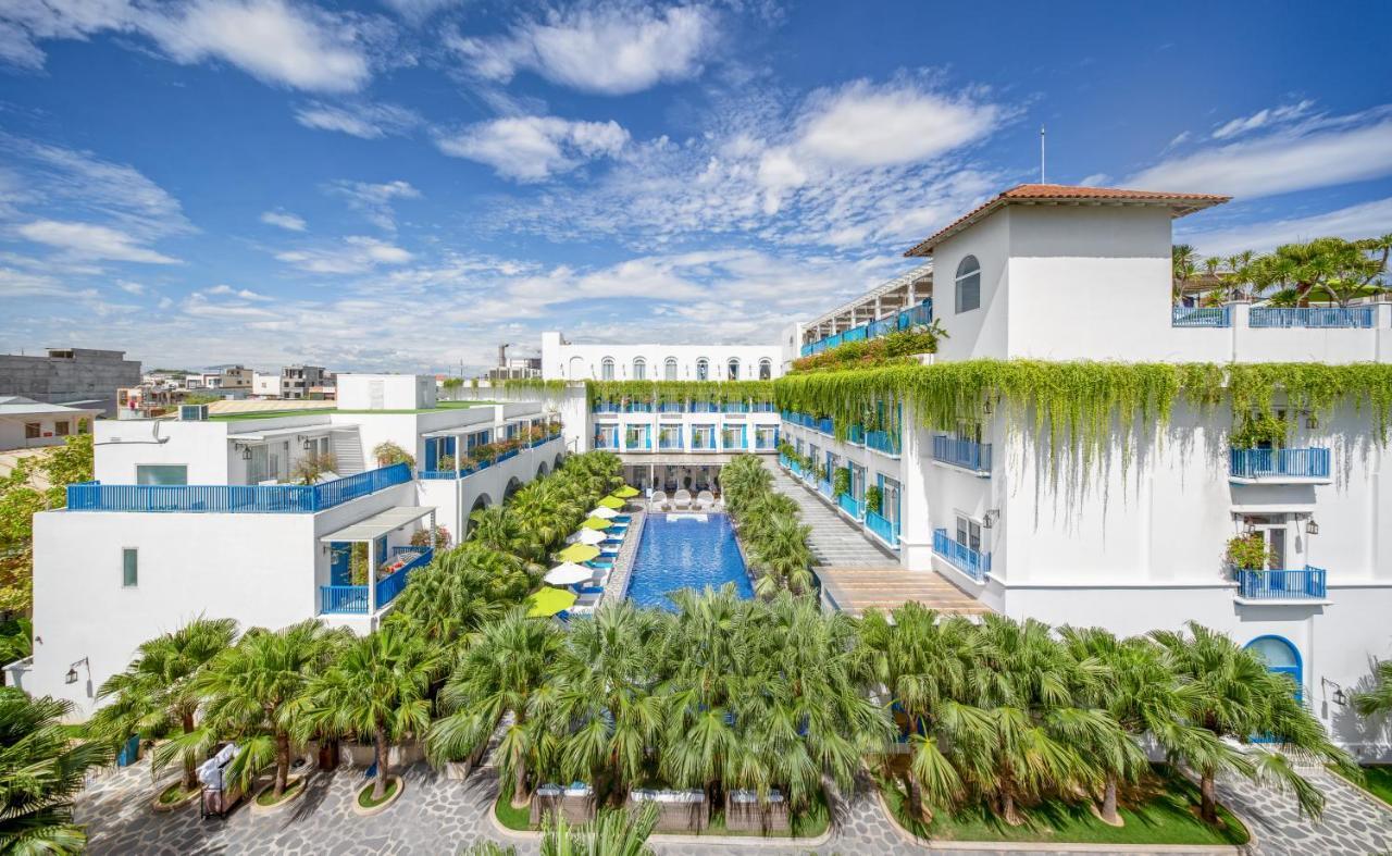 Risemount Premier Resort Da Nang Exterior photo